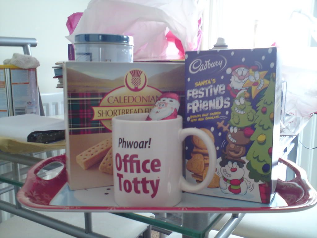 TeaTrayHamper.jpg
