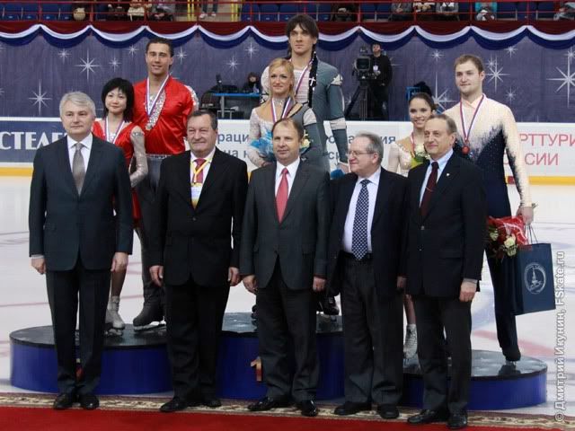 Победители и призёры чемпионата России 2011 года по фигурному катанию