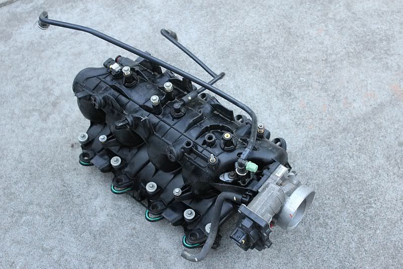 2006 LQ9 intake manifold pics LS1TECH Camaro and Firebird Forum